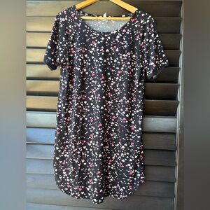 Flora Women's Medium Pajama Dress Hearts Black short sleeve Soft Pocket
